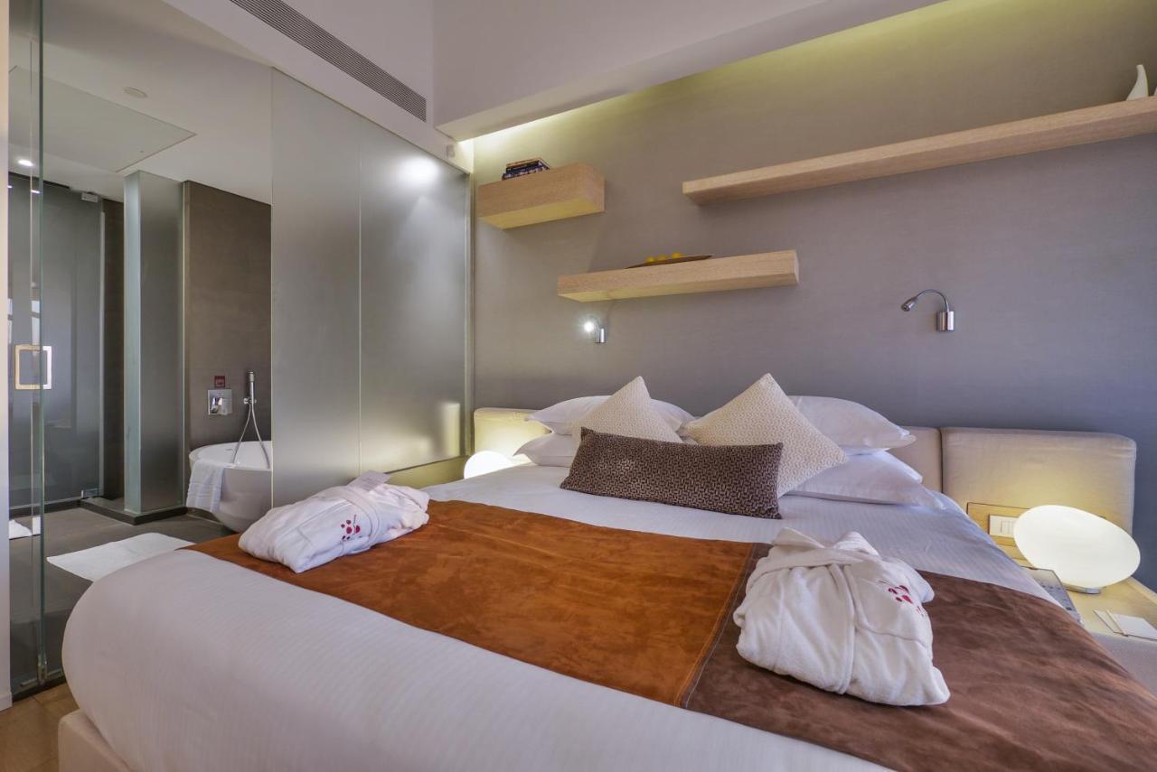 Cramim By Isrotel Exclusive Kiryat Anavim Exteriör bild A bedroom at the hotel