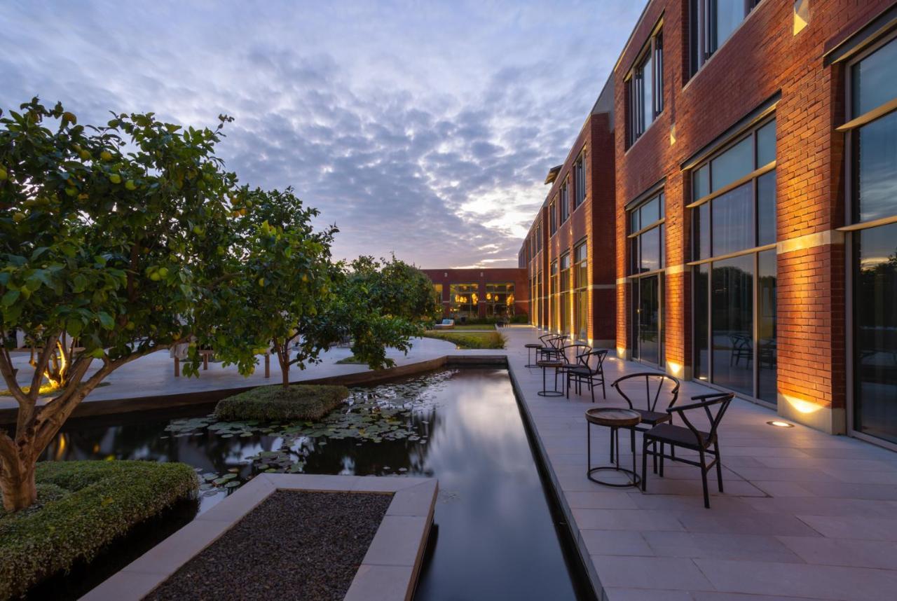 Cramim By Isrotel Exclusive Kiryat Anavim Exteriör bild The courtyard at the Center for BrainHealth